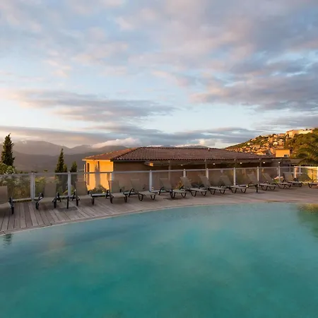 Western San Damianu فندق 4*