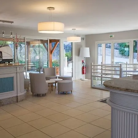 Western San Damianu فندق