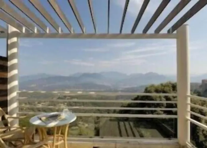 Hotel Western San Damianu