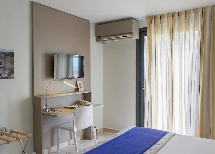 Western San Damianu Otel