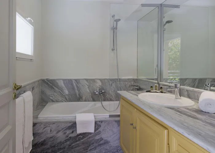 Western San Damianu 4*